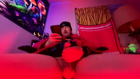 Snapshot of 420jizzva chatting on 02.24.25 Daddythickdick420 online show from 02.24.25