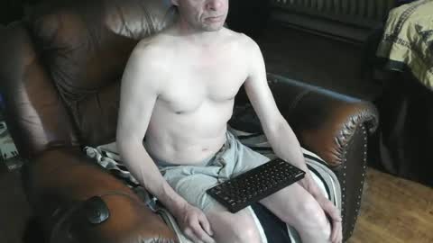 Snapshot of 51_donny chatting on 06.25.26 51_donny online show from 06.25.26