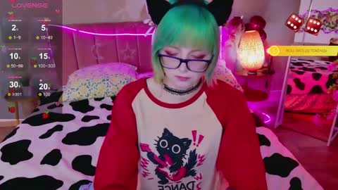 Snapshot of 666_marshmallow chatting on 04.26.26 Marsi online show from 04.26.26