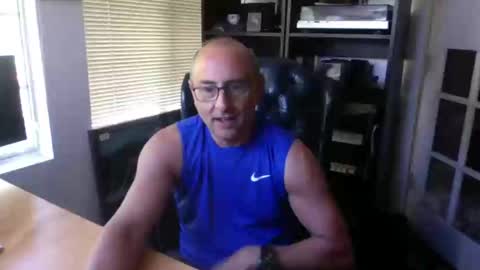 daddy vegas  for single women and couples here online show from 09.25.25