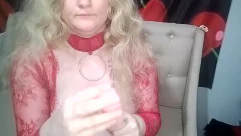 6redhotbunnie9 online show from 11.09.25