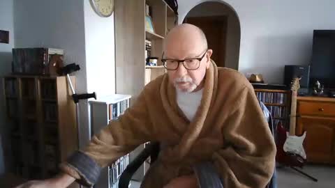  Papi  online show from 02.07.25