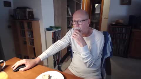  Papi  online show from 04.09.26