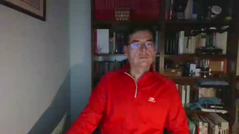 Snapshot of 8age chatting on 01.21.25 8age online show from 01.21.25