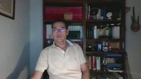 Snapshot of 8age chatting on 09.21.25 8age online show from 09.21.25