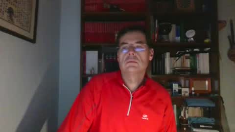 Snapshot of 8age chatting on 11.16.25 8age online show from 11.16.25