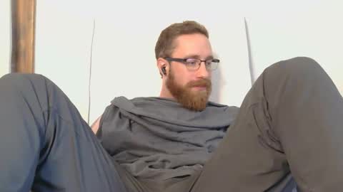 8InchesAndSomeHoles online show from 01.14.26