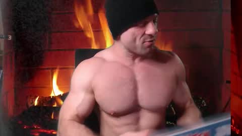 Snapshot of 9fat_inches chatting on 03.16.26 9 fat inches online show from 03.16.26