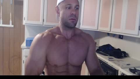 Snapshot of 9fat_inches chatting on 06.06.26 9 fat inches online show from 06.06.26