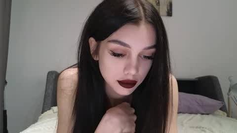 Snapshot of 9west chatting on 04.23.26 KARINA online show from 04.23.26