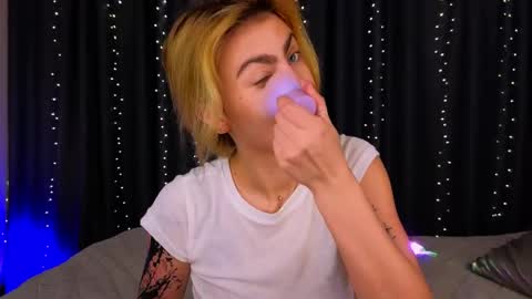 Willow online show from 04.03.26