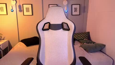 abigaill online show from 12.14.24