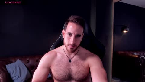 Snapshot of _adamcoper_ chatting on 04.20.26 _adamcoper_ online show from 04.20.26