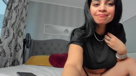 Adelle online show from 03.11.26