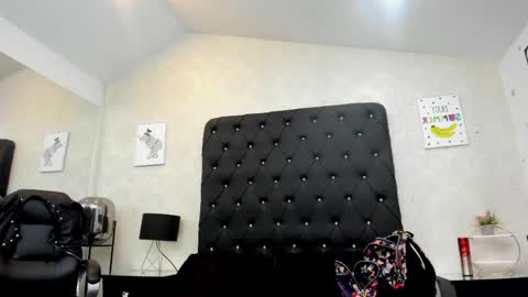 Snapshot of _alana_johnson chatting on 05.16.26 _alana_johnson online show from 05.16.26