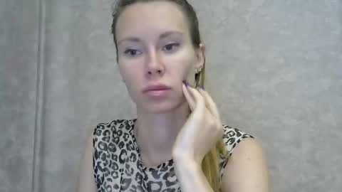 _alex1819 online show from 11.18.25