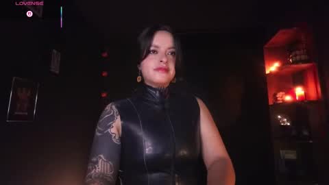 Miss Alice  My internet sucks these days see you soon online show from 12.01.25