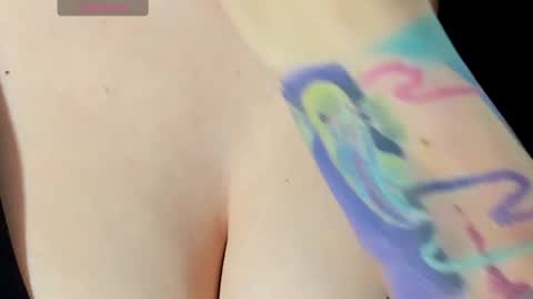 Snapshot of _aliice_1 chatting on 01.22.25 Alice online show from 01.22.25