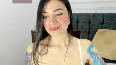 Snapshot of _aliice_1 chatting on 02.15.25 Alice online show from 02.15.25