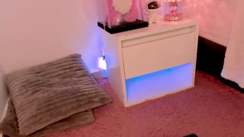 Snapshot of _alissonrose chatting on 05.19.26 Karo online show from 05.19.26
