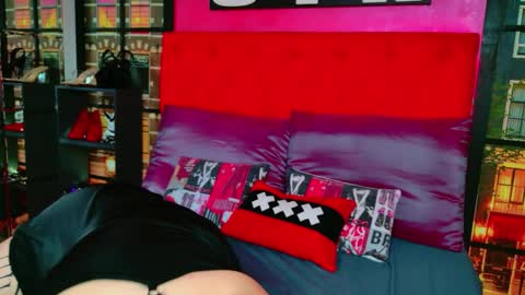 Alison online show from 04.11.26