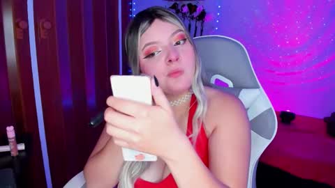 Snapshot of _alukah__ chatting on 10.23.25 Alisa online show from 10.23.25