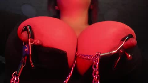 Giulia...... online show from 09.12.25