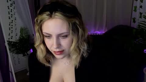 _amymoore_ online show from 02.15.26