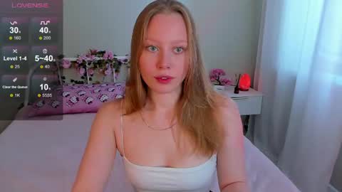 Snapshot of _angelblaze chatting on 06.21.26 _angelblaze online show from 06.21.26
