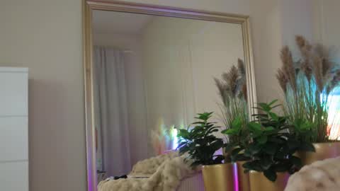 Anna online show from 03.13.26