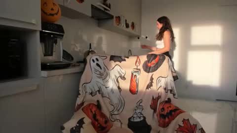 Snapshot of _anna_montana chatting on 11.02.25 Anna online show from 11.02.25