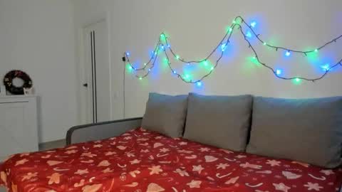 Snapshot of _anna_montana chatting on 11.28.25 Anna online show from 11.28.25