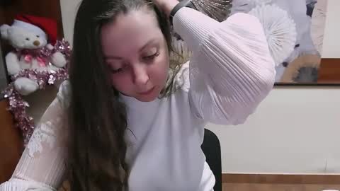 Anna online show from 12.19.24