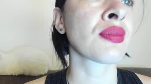 antonia online show from 02.04.25