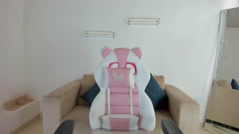    online show from 10.16.25