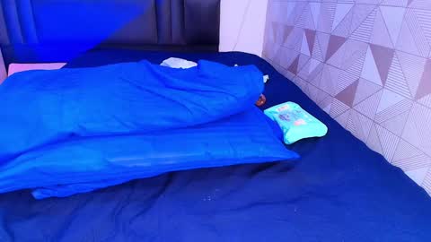 Arlet online show from 01.30.25