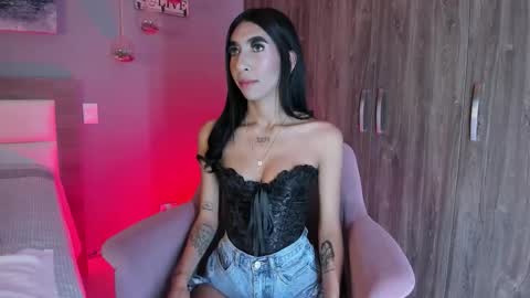 Ashly online show from 10.27.25