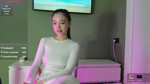 Snapshot of _asian_princess11_ chatting on 04.15.26 _asian_princess11_ online show from 04.15.26