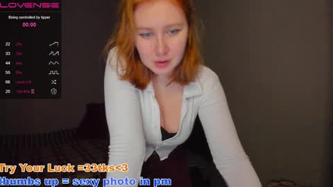 Snapshot of _aurareflection chatting on 12.04.24 hello im Lira online show from 12.04.24