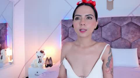 _aurora_collins_ online show from 12.22.25