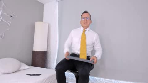 _axelking_ online show from 10.28.25