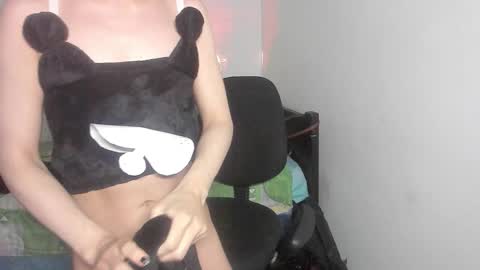 _baby_vi online show from 10.30.25