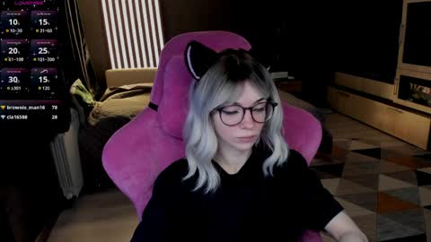 Olivia Subscribe to my Fansly -   online show from 04.08.26