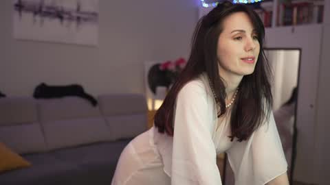 Snapshot of _blackbee_ chatting on 12.04.24 Lili online show from 12.04.24