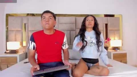 _bonnyandclyde online show from 12.21.25