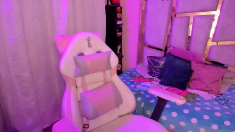 Angie  Independent model online show from 09.09.25