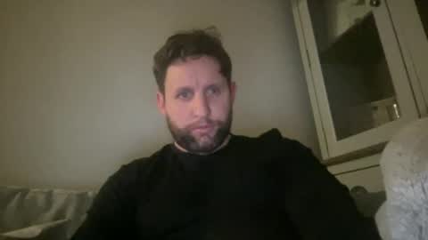 Snapshot of _british_hung_ chatting on 12.30.24 UK BigThick Cock online show from 12.30.24