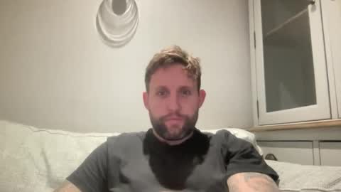 Snapshot of _british_hung_ chatting on 10.21.25 UK BigThick Cock online show from 10.21.25