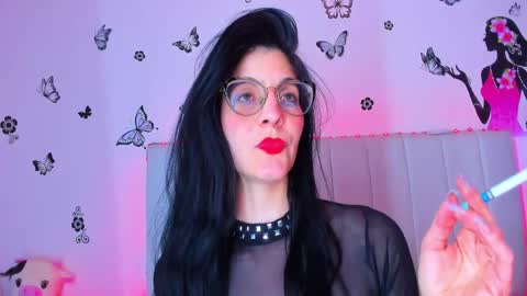 Snapshot of _caro_lyne_ chatting on 04.22.26 Carolina online show from 04.22.26