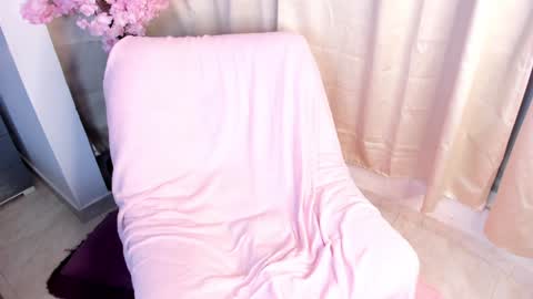 Snapshot of _cat_18 chatting on 01.01.25 You can Call me Kitty Cat online show from 01.01.25